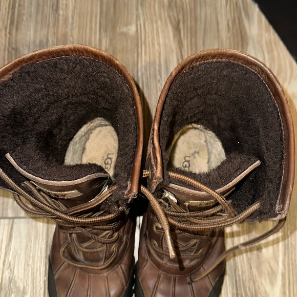 Ugg Australia leather boots size 10 - Picture 10 of 15